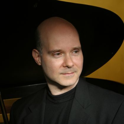 /steinway.com-americas/zh_CN/news/features/owners/gerardo-teissonniere