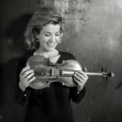 /steinway.com-americas/zh_CN/soundboard/soundboard-anne-sophie-mutter