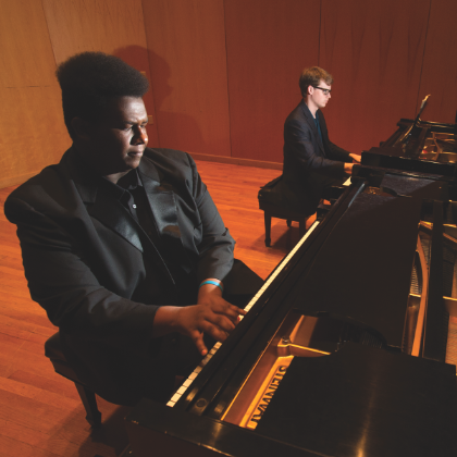 /steinway.com-americas/zh_CN/news/steinway-chronicle/summer-2016/Marking-a-decade-of-excellence-at-UWF