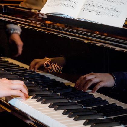 /steinway.com-americas/zh_CN/news/steinway-chronicle/k-12/council-rock-gets-new-pianos-by-steinway-plans-for-model-d-concert-grands-at-high-schools