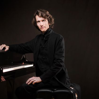  Arseniy Gusev