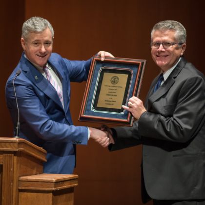 /steinway.com-americas/zh_CN/news/steinway-chronicle/spring-2018/coker-college-celebrates-all-steinway-status