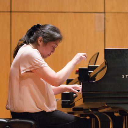 /steinway.com-americas/zh_CN/news/steinway-chronicle/winter-2017/a-gift-of-love-brings-an-all-steinway-designation-to-conn-college
