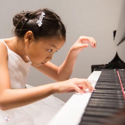 /steinway.com-americas/zh_CN/misc/steinway-piano-competition/2019-winners