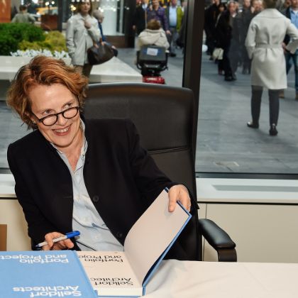 /steinway.com-americas/zh_CN/news/features/selldorf-architects-book-signing
