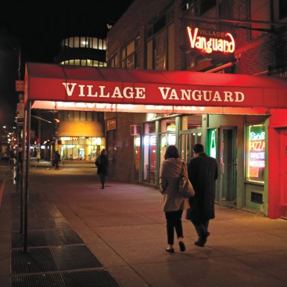 /steinway.com-americas/zh_CN/news/features/village-vanguard