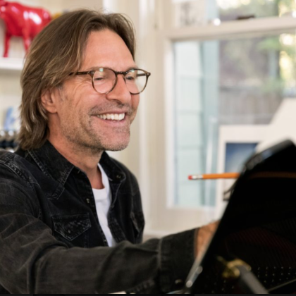 /steinway.com-americas/zh_CN/soundboard/soundboard-eric-whitacre